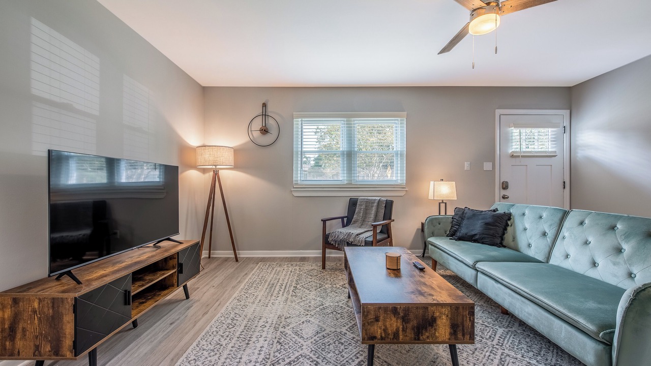 Photo of Livingroom in East Raleigh