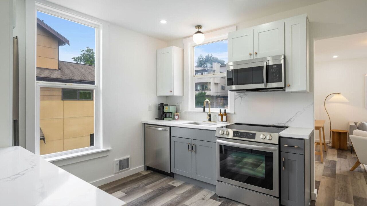 Photo of Kitchen in North Queen Anne