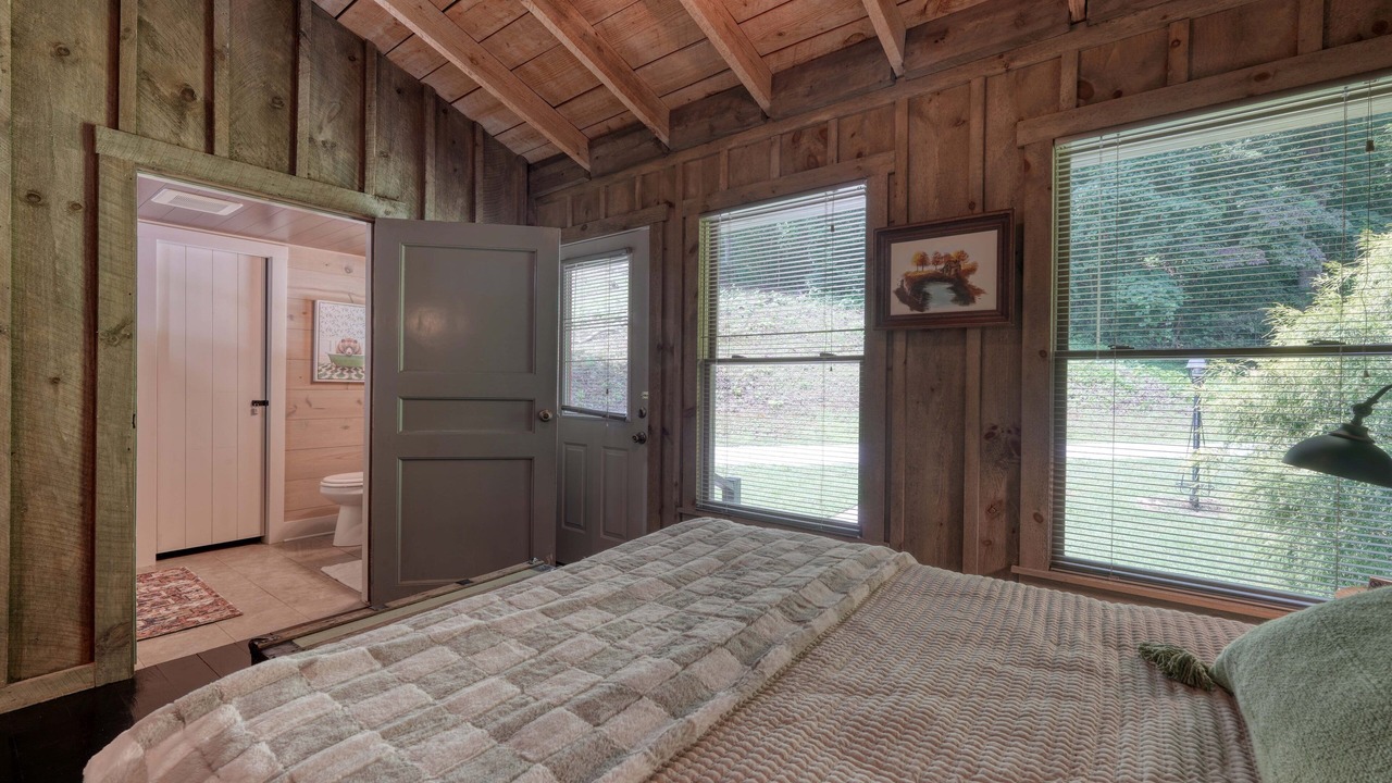 Photo of Bedroom in Choestoe