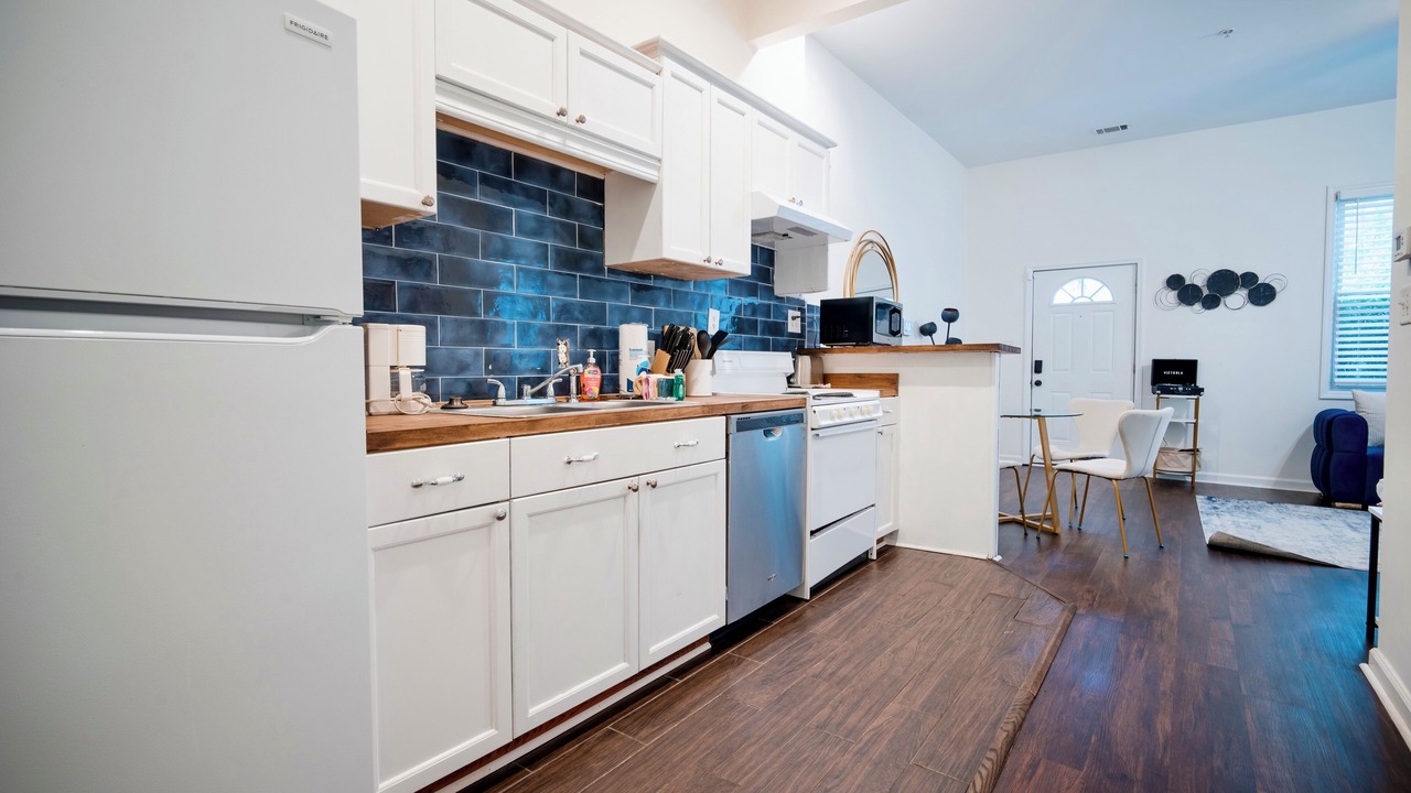 Photo of Others in Thunderbolt