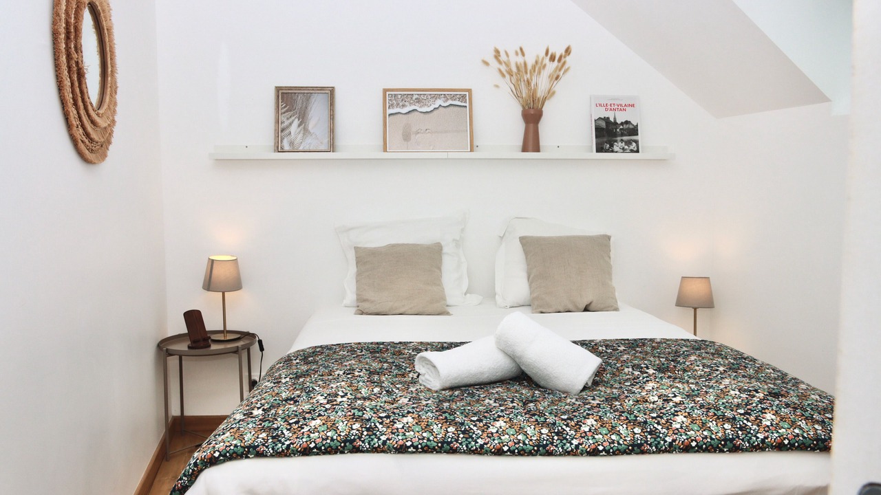 Photo of Bedroom in Saint-Meloir-des-Ondes