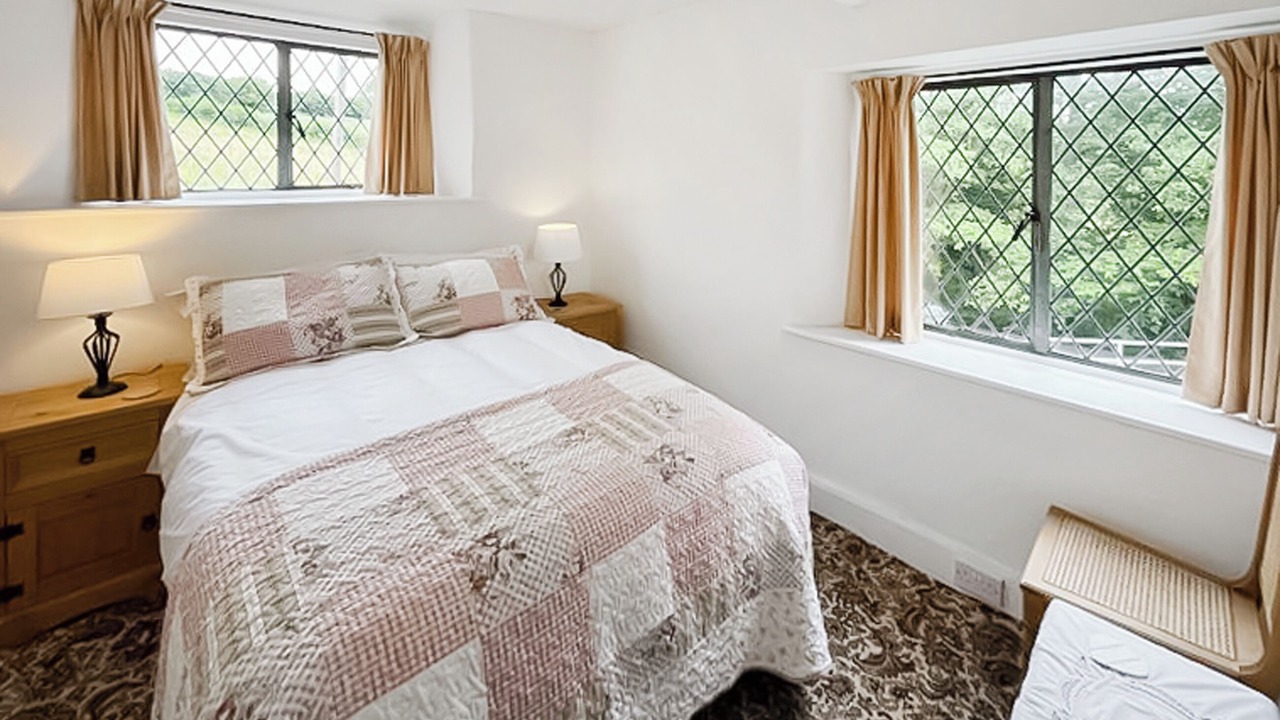 Photo of Others in Llanarmon-yn-Ial