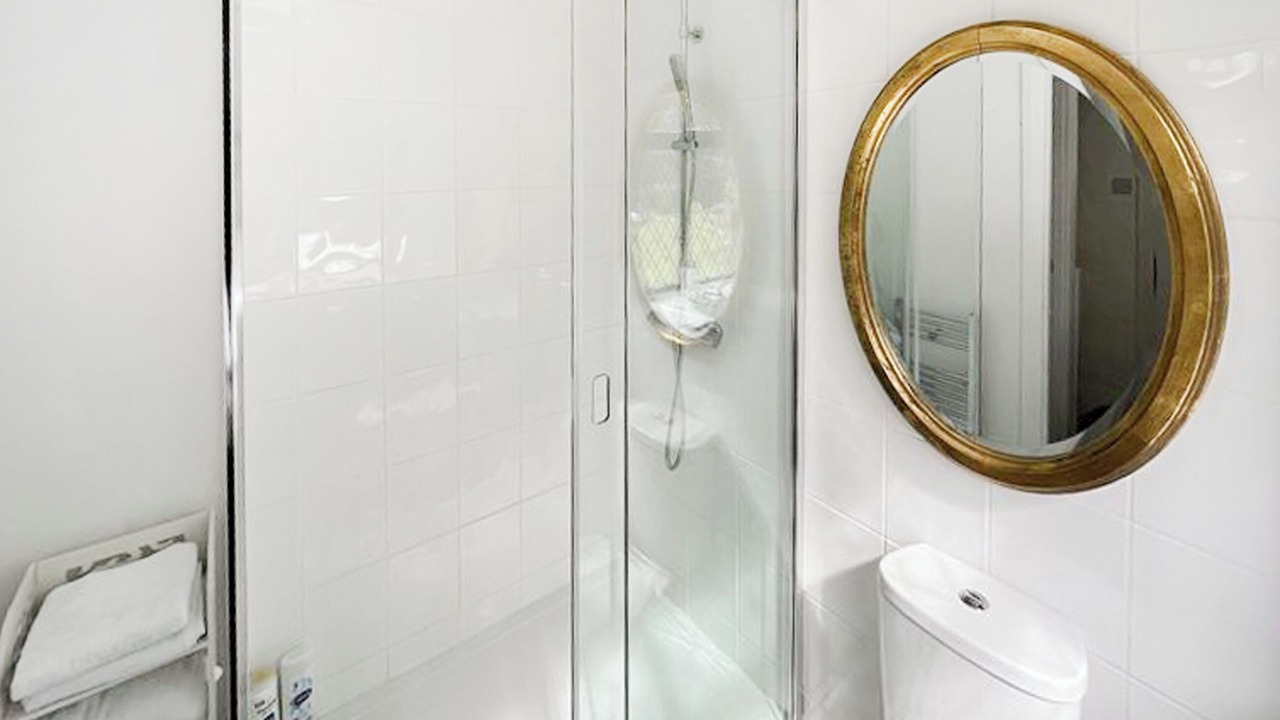 Photo of Bathroom in Llanarmon-yn-Ial