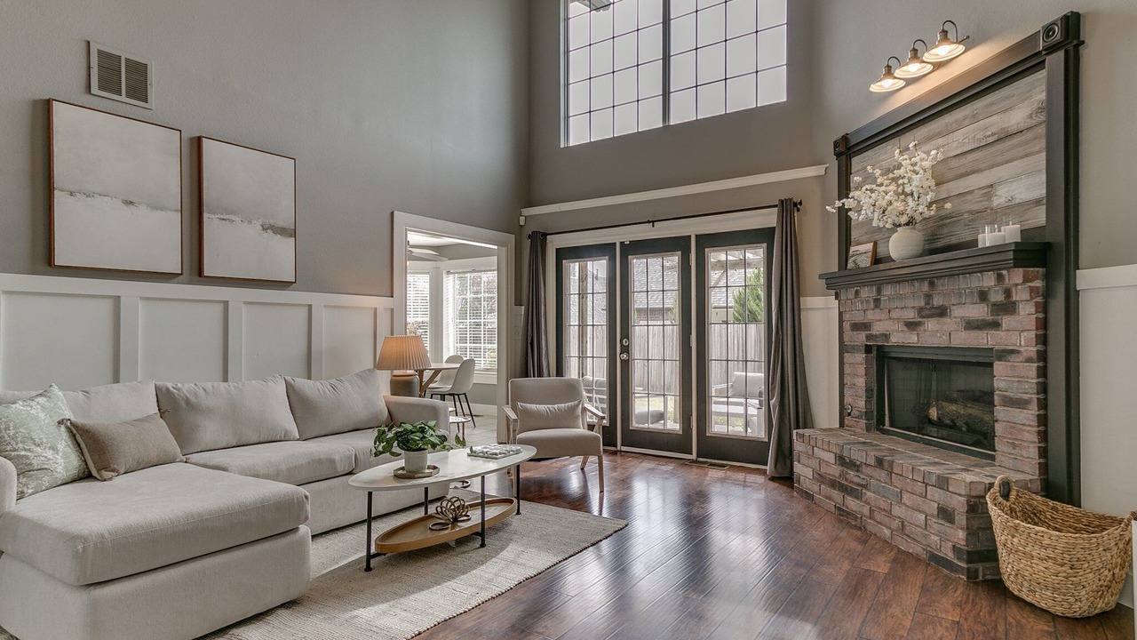 Photo of Livingroom in Jenks