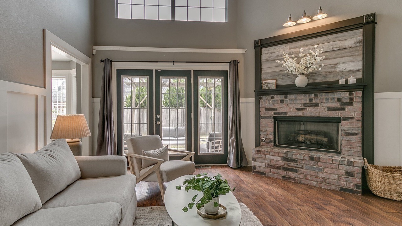 Photo of Livingroom in Jenks