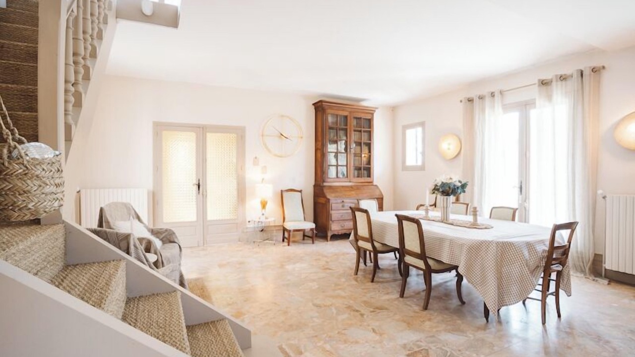 Photo of Others in Escoire