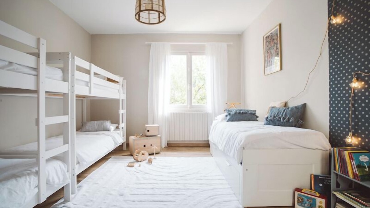 Photo of Others in Escoire