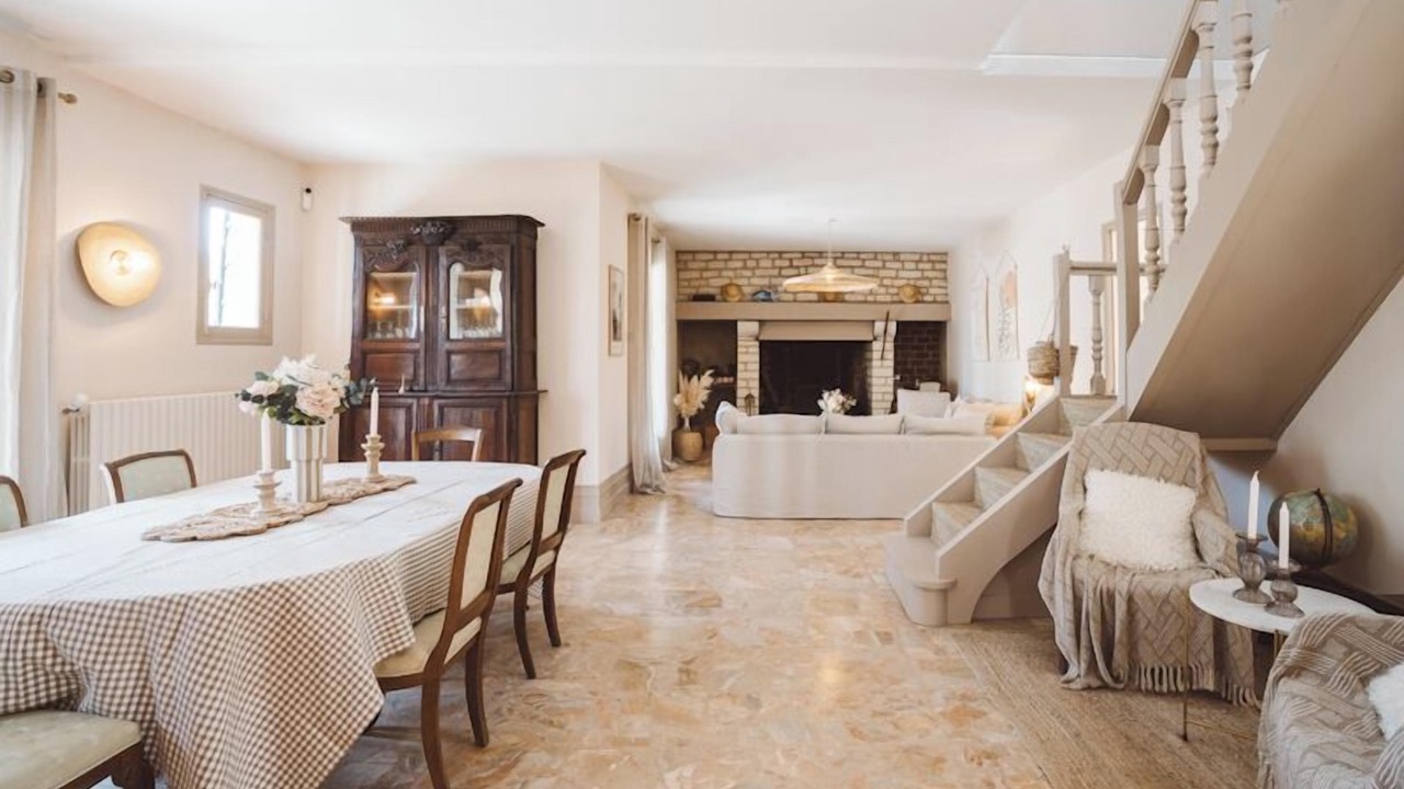 Photo of Others in Escoire