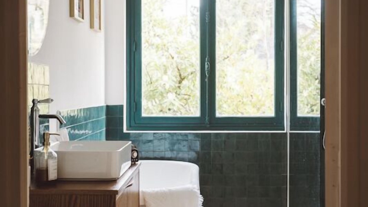 Photo of Others in Escoire