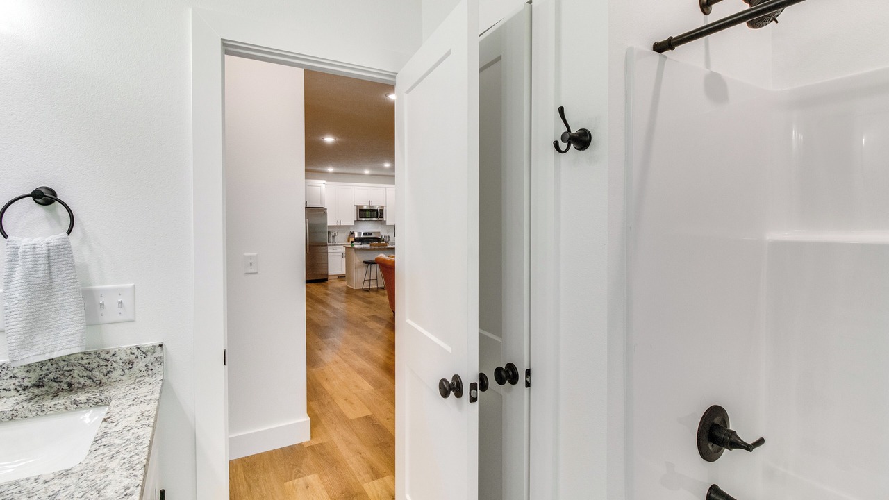 Photo of Bathroom in Flippin