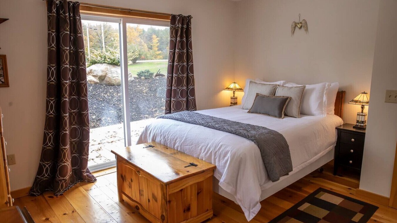 Photo of Bedroom in Clarendon