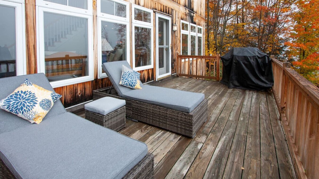 Photo of Patio Balcony in Newport Center