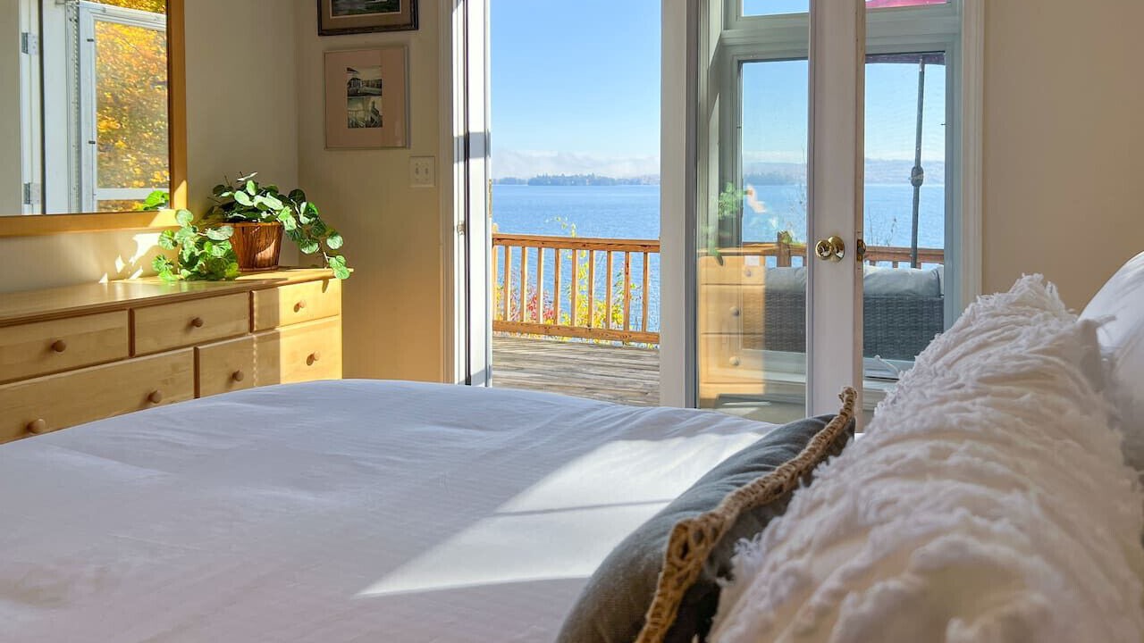 Photo of Bedroom in Newport Center