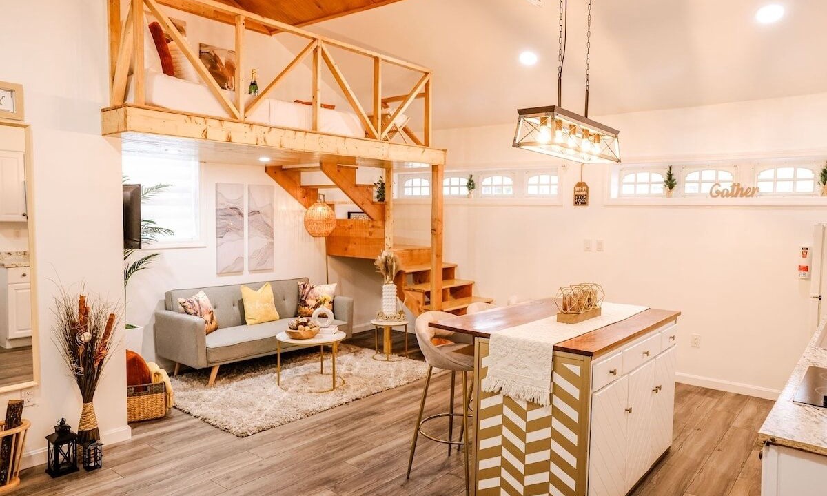 Photo of Livingroom in Mount Pleasant