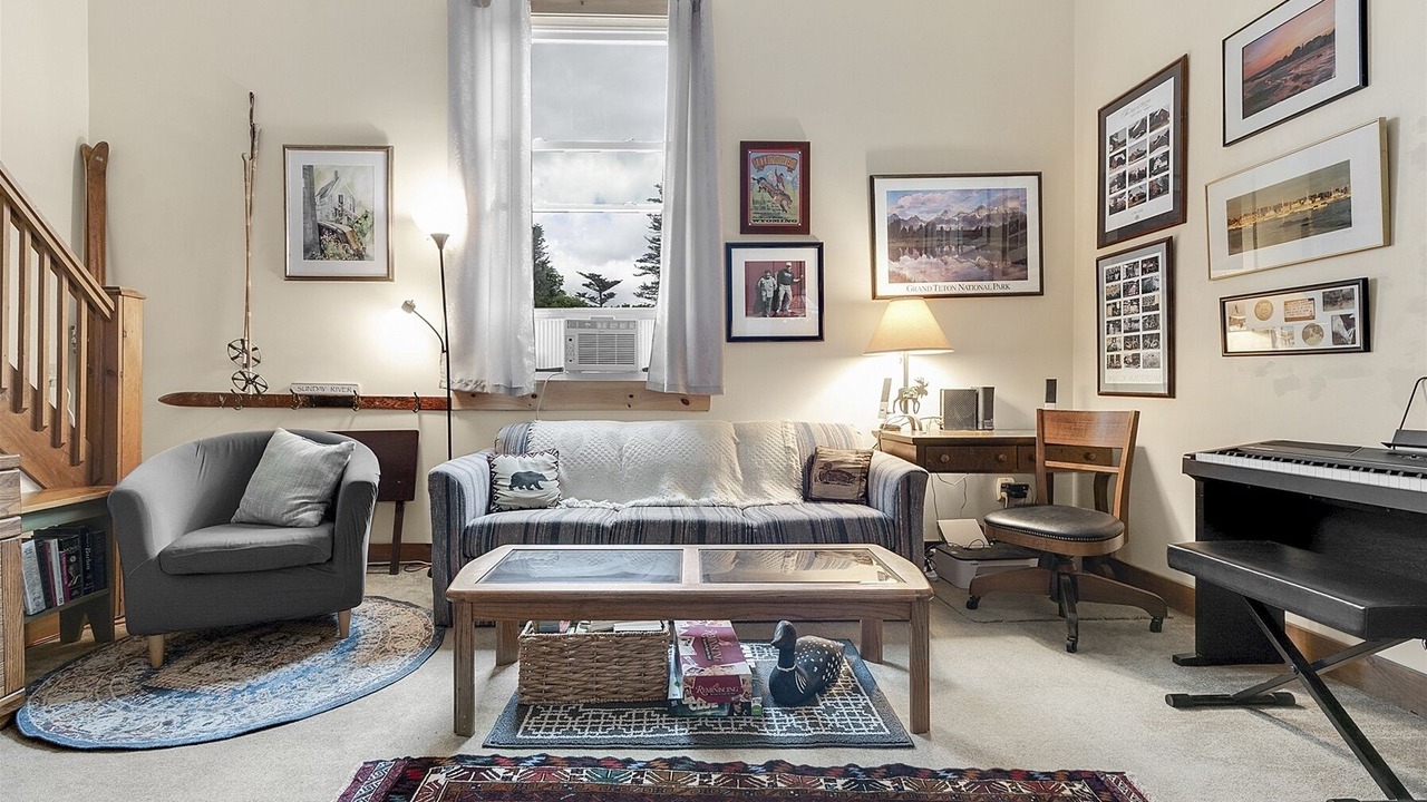 Photo of Livingroom in Bethel