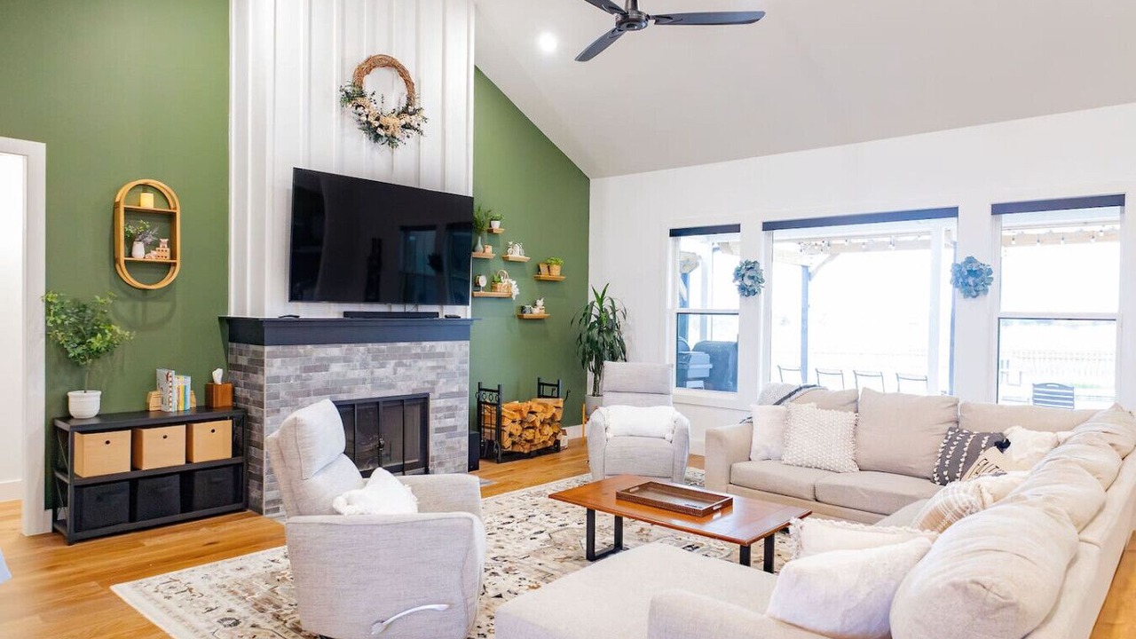 Photo of Livingroom in McLennan County