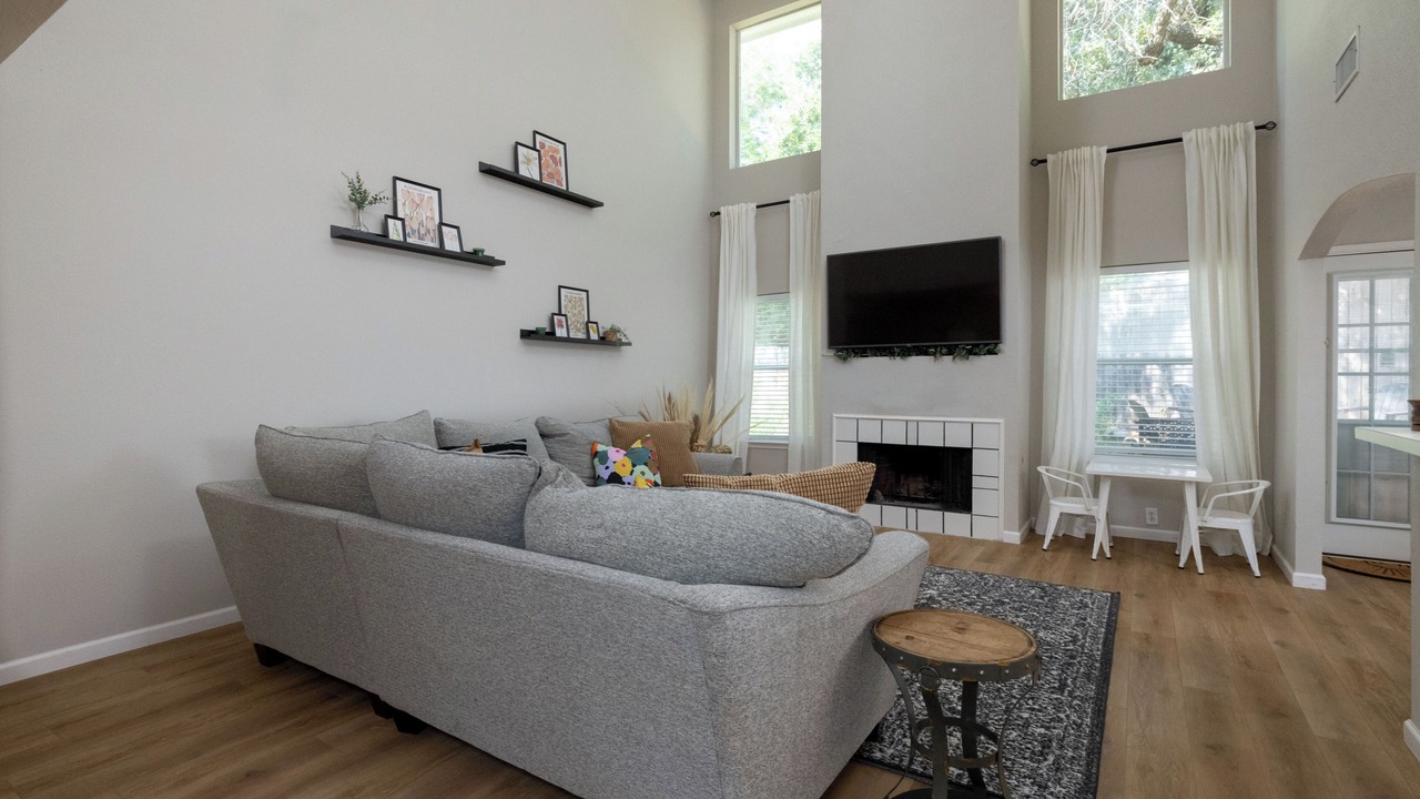 Photo of Livingroom in Denton