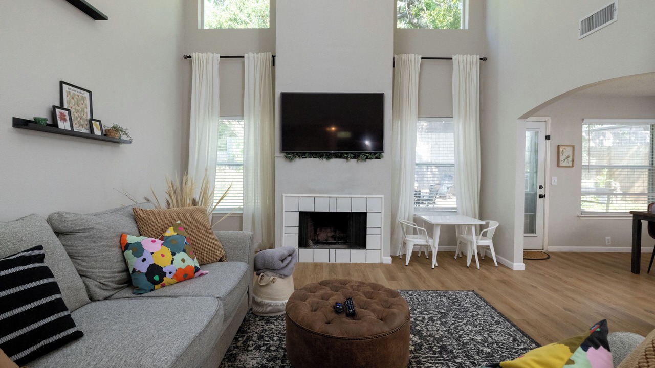 Photo of Livingroom in Denton