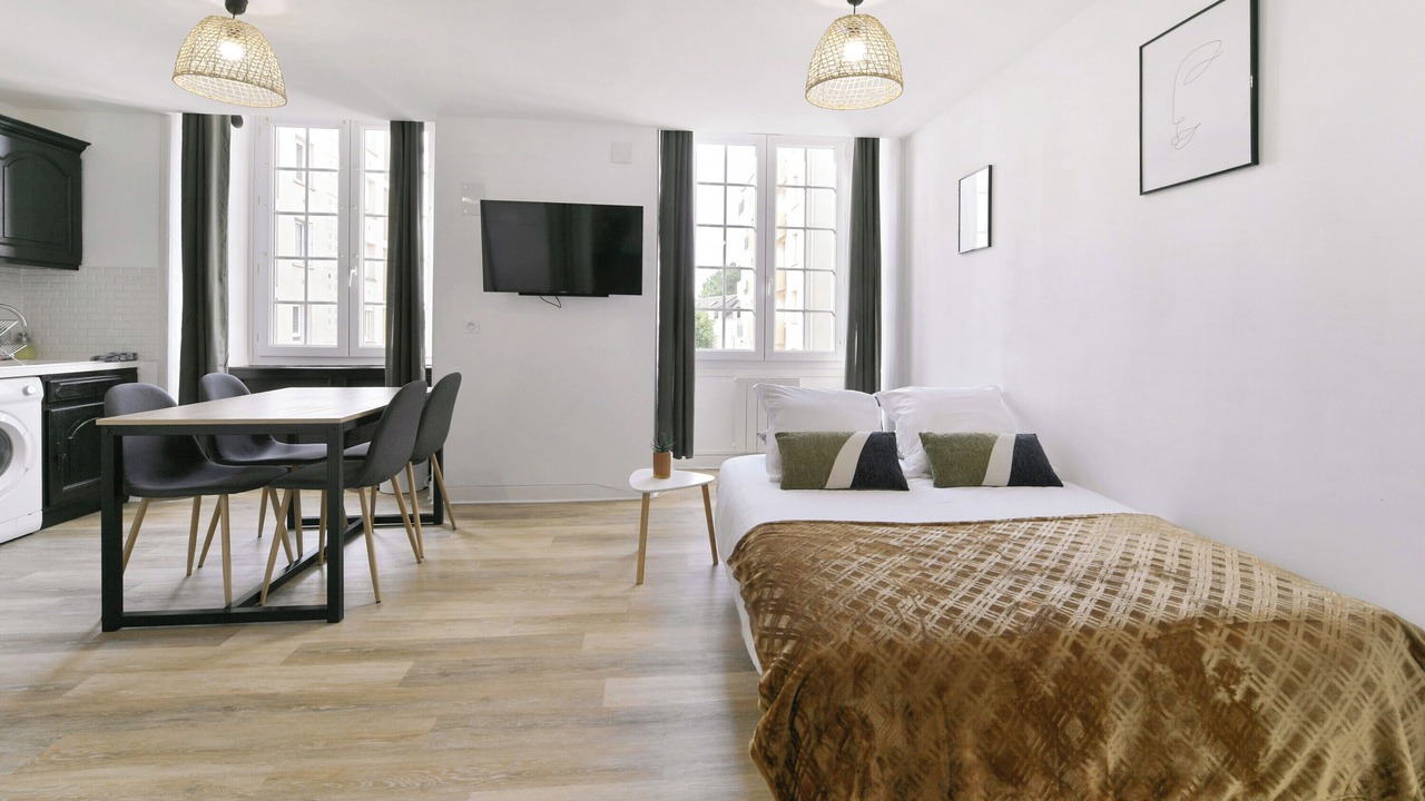 Photo of Bedroom in Laval