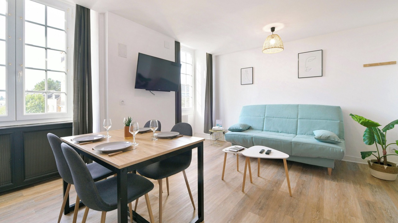 Photo of Livingroom in Laval