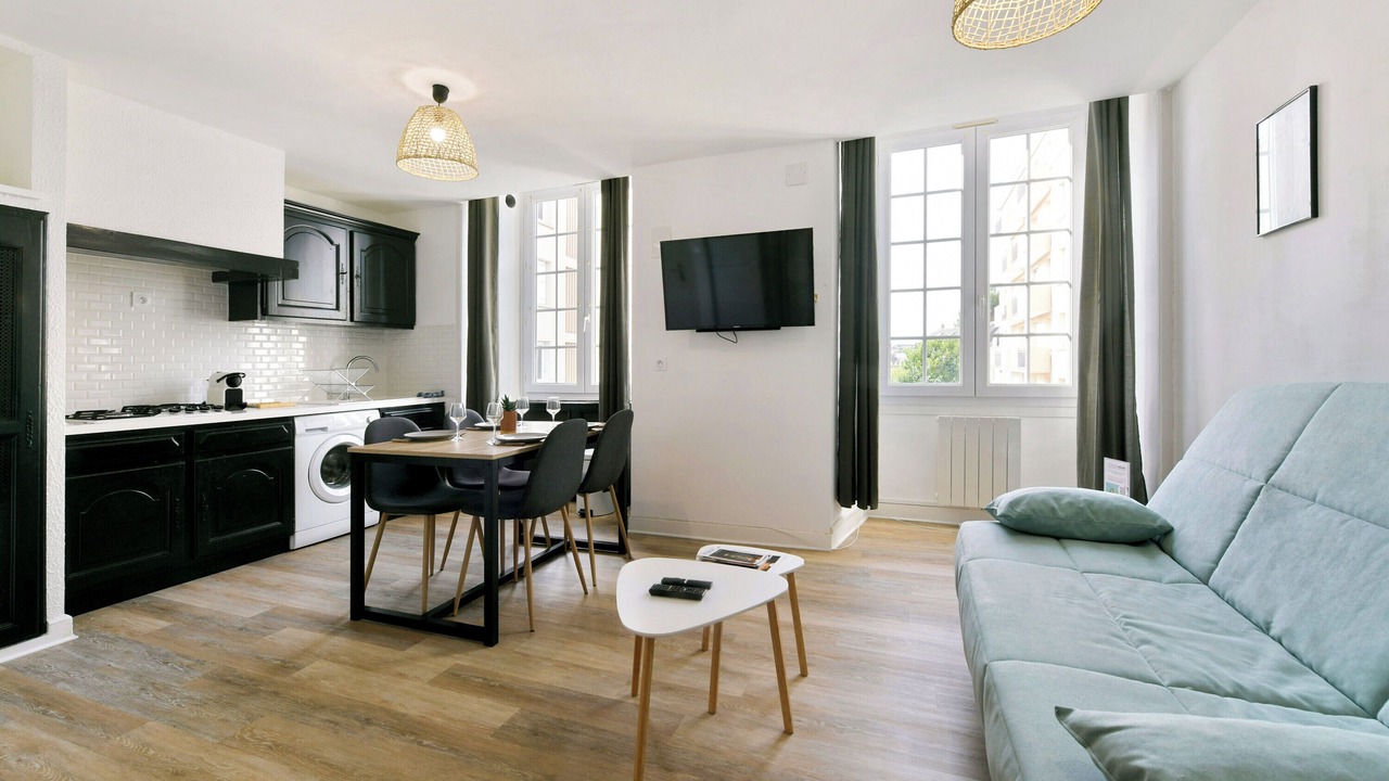 Photo of Livingroom in Laval