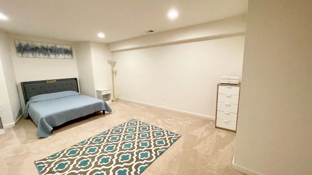 Photo of Bedroom in Travilah