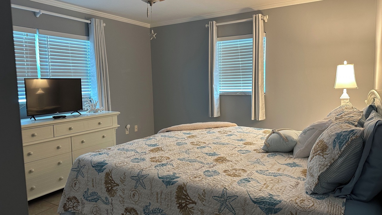 Photo of Bedroom in Breezeswept Beach Estates