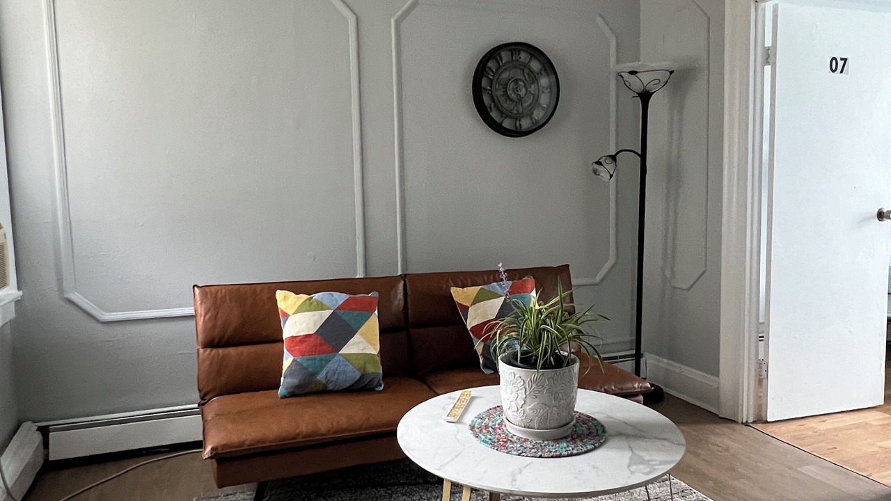 Photo of Livingroom in West New York