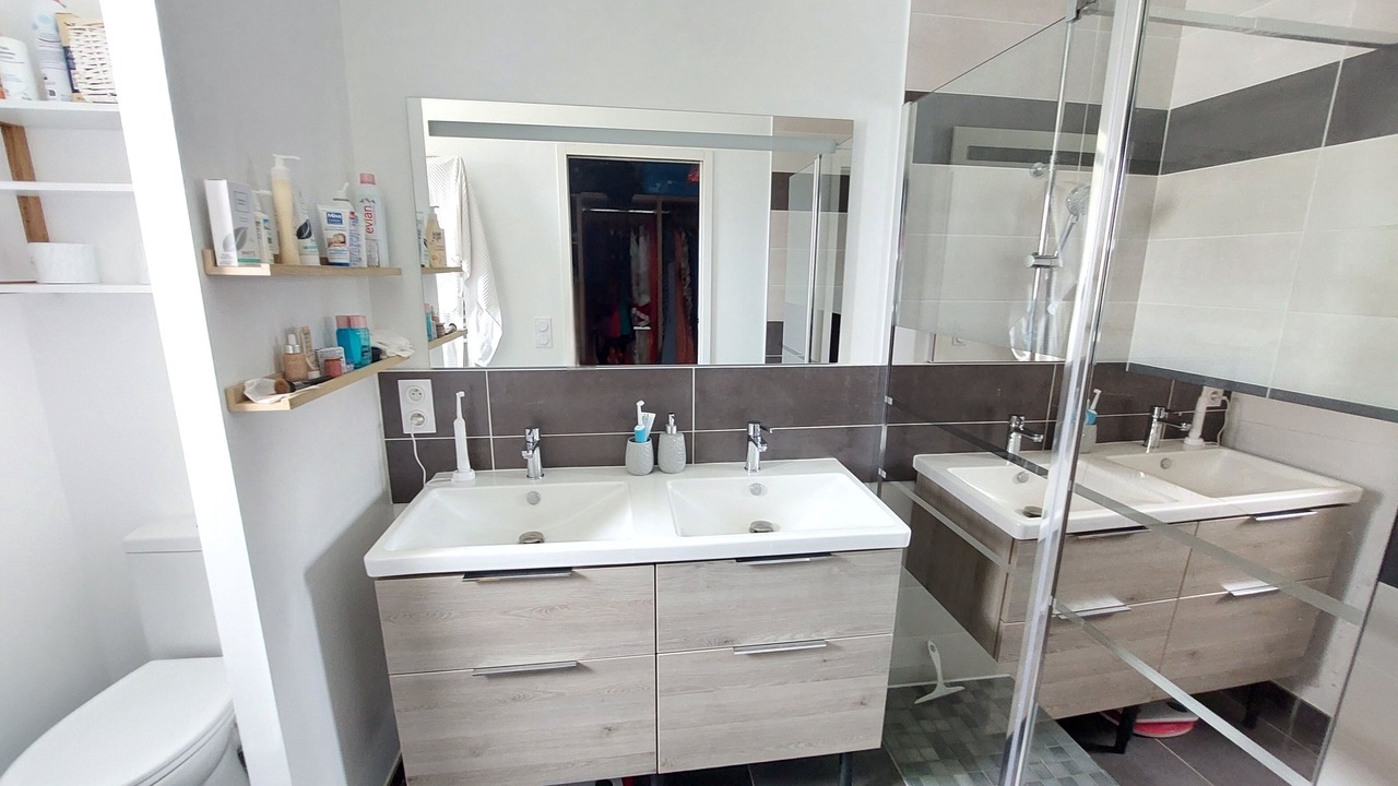 Photo of Bathroom in Sauvagnon