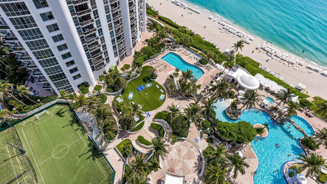 Photo of Others in Sunny Isles Beach