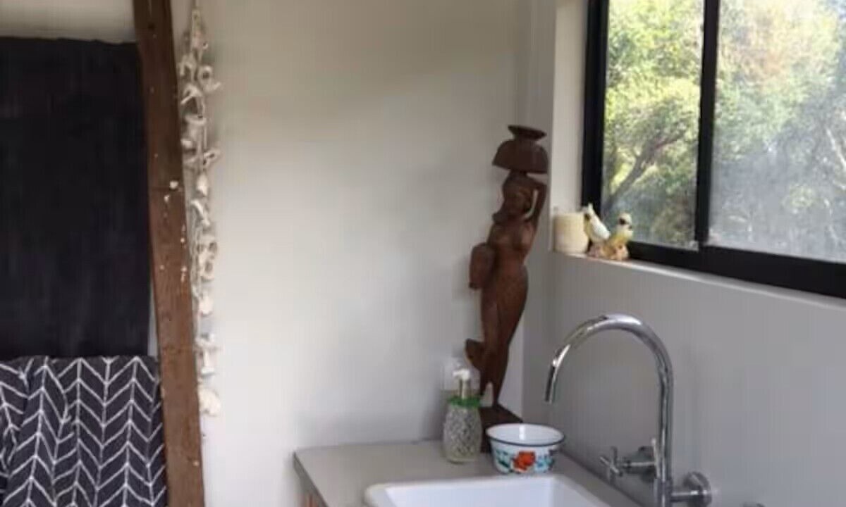 Photo of Bathroom in Newland