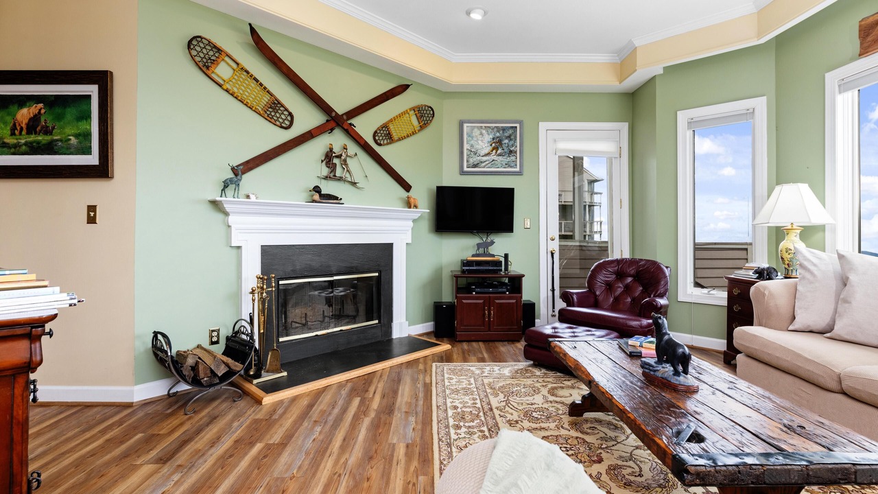 Photo of Livingroom in Chestnut Springs