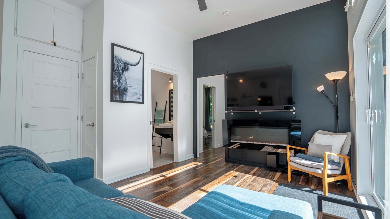 Photo of Livingroom in Chertsey