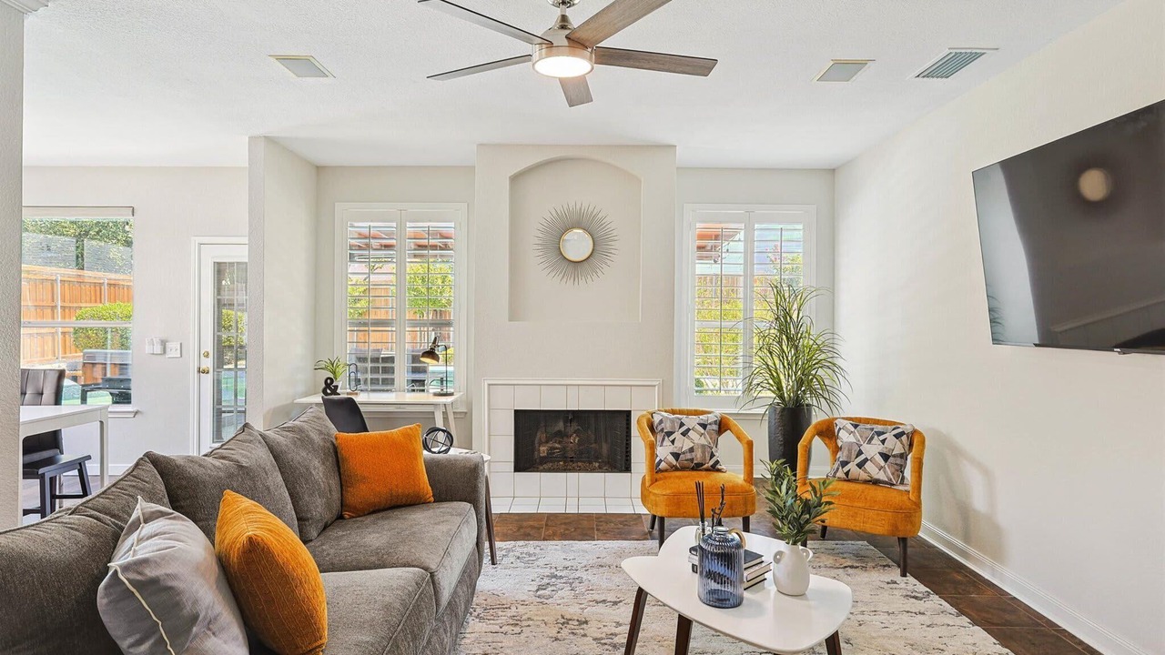 Photo of Livingroom in Lake Dallas