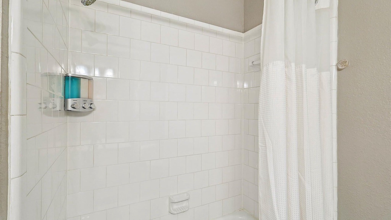 Photo of Bathroom in Lake Dallas