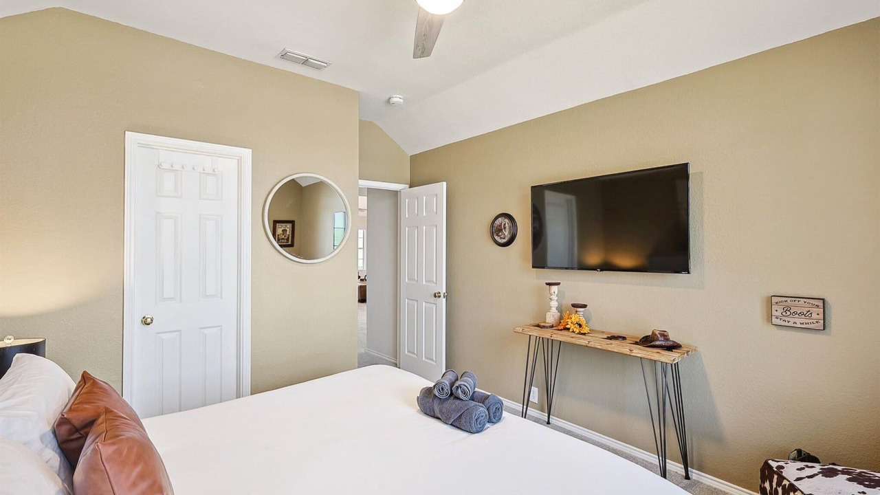 Photo of Bedroom in Lake Dallas