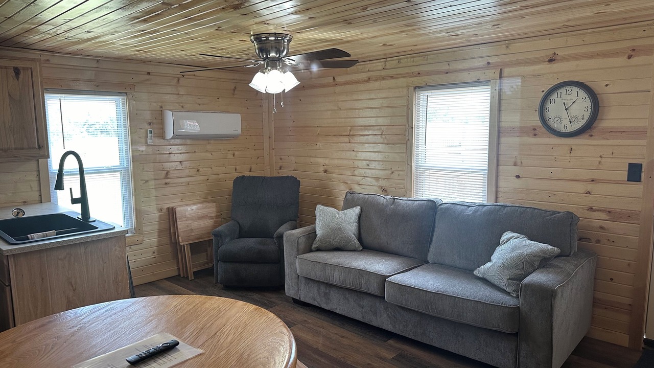 Photo of Livingroom in Warrensburg