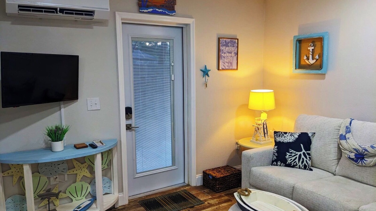 Photo of Livingroom in South Sarasota