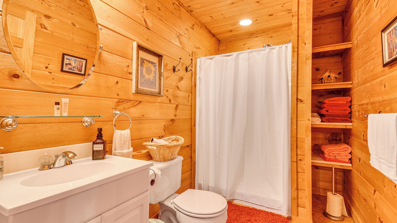Photo of Bathroom in Rutherfordton