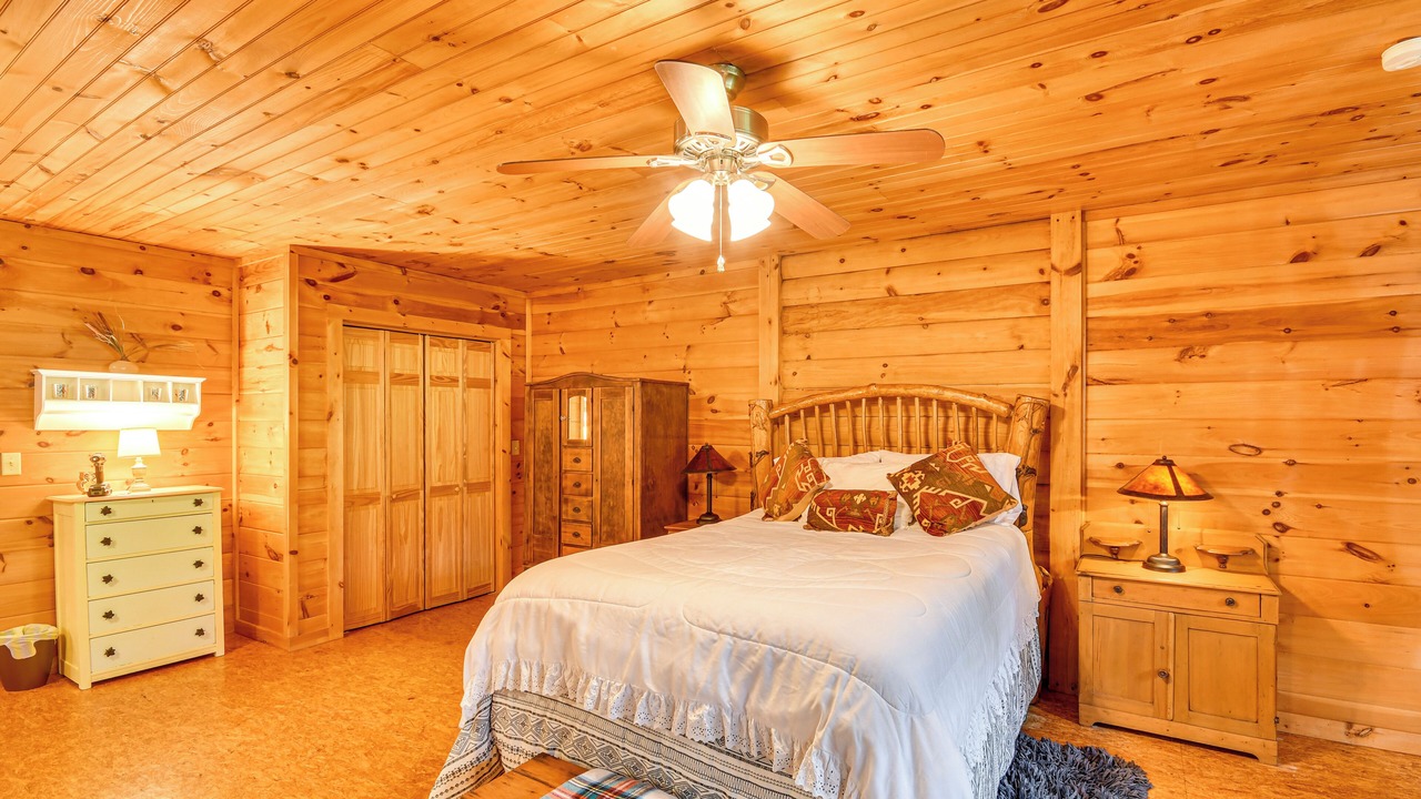 Photo of Bedroom in Rutherfordton
