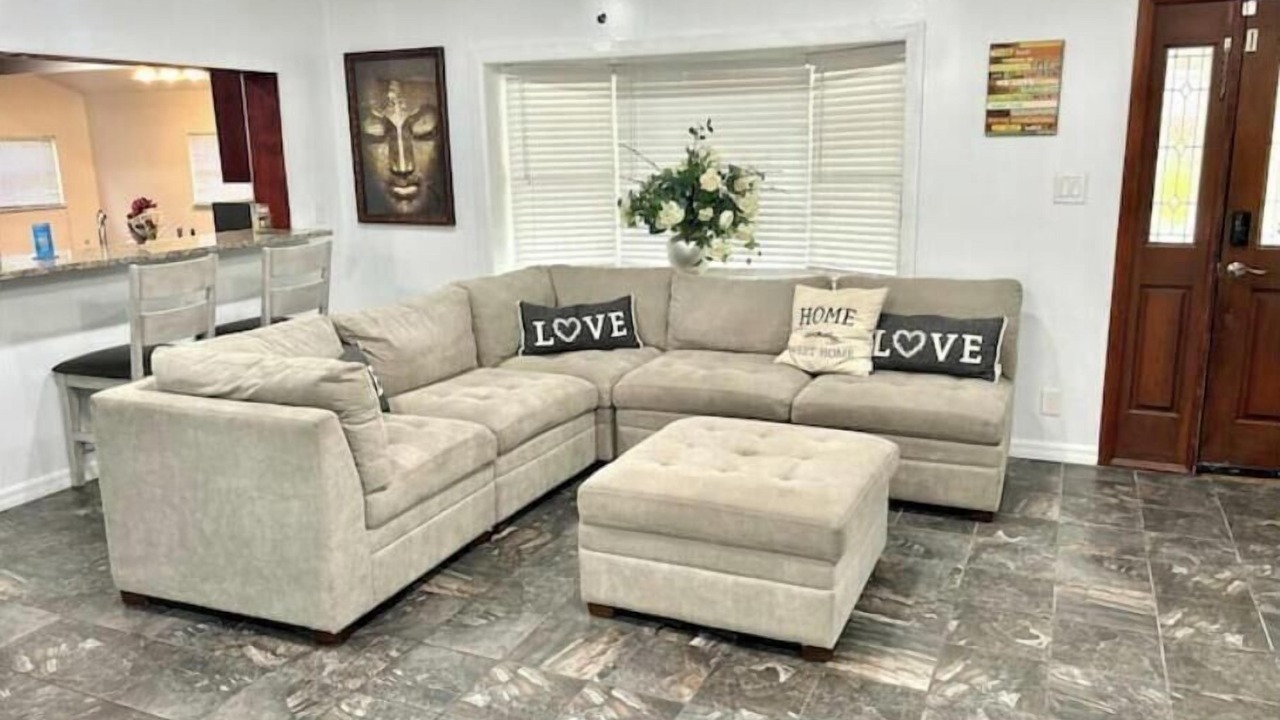 Photo of Livingroom in Bay Crest Park