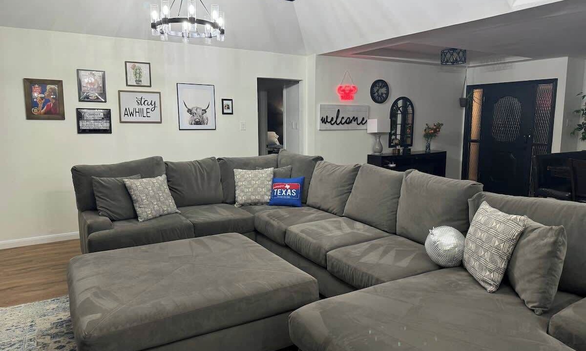Photo of Livingroom in Duncanville
