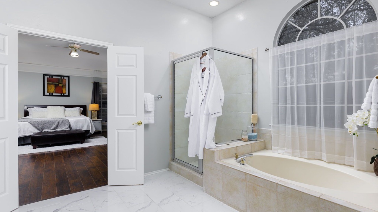 Photo of Bathroom in North Central Thousand Oaks