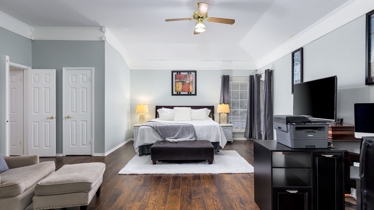 Photo of Bedroom in North Central Thousand Oaks