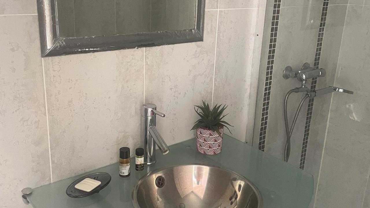 Photo of Bathroom in La Chapelle-des-Fougeretz