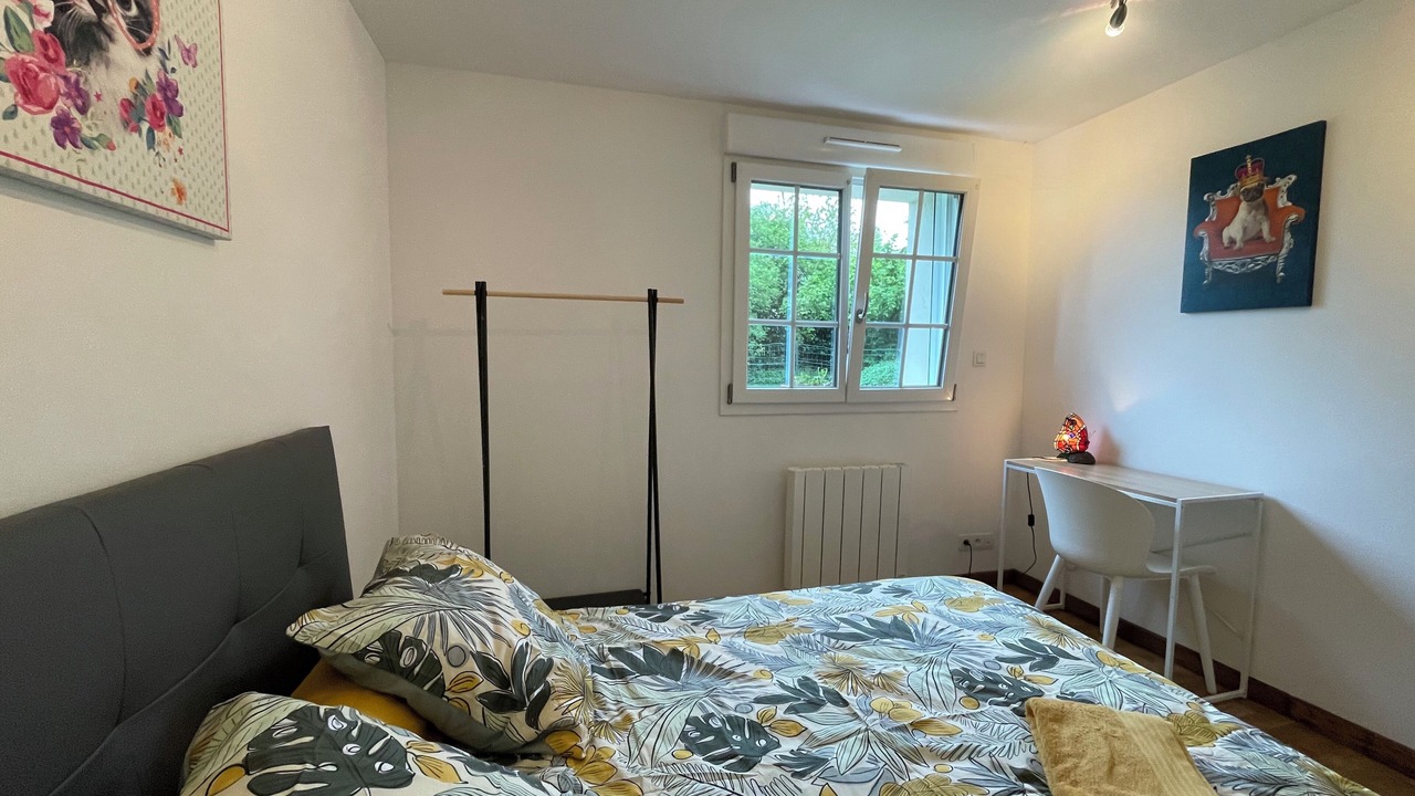 Photo of Bedroom in La Chapelle-des-Fougeretz