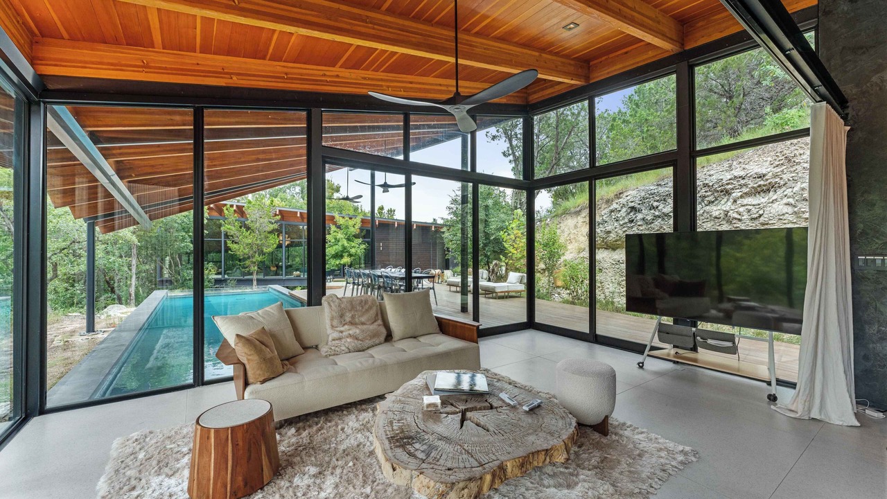 Photo of Livingroom in Austin