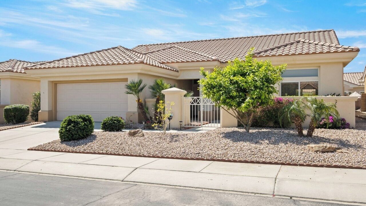 Photo of Outdoor in Desert Palms