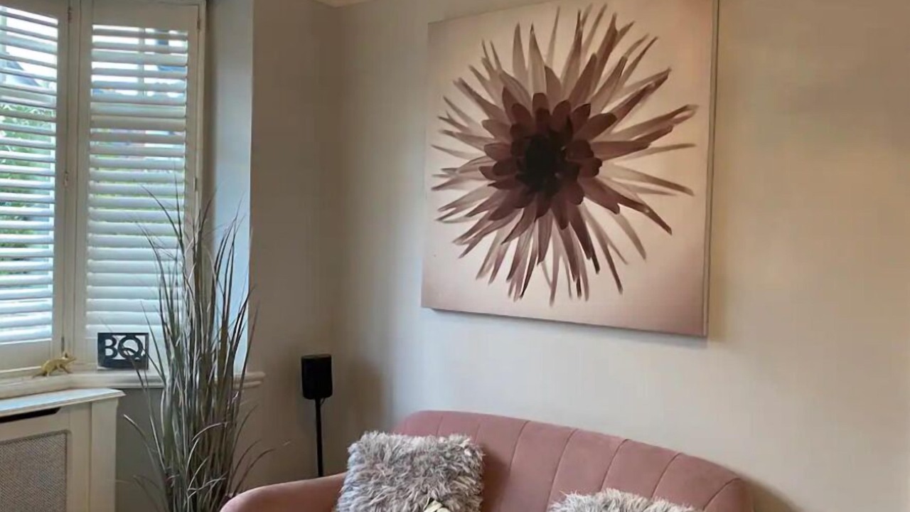 Photo of Others in Hale