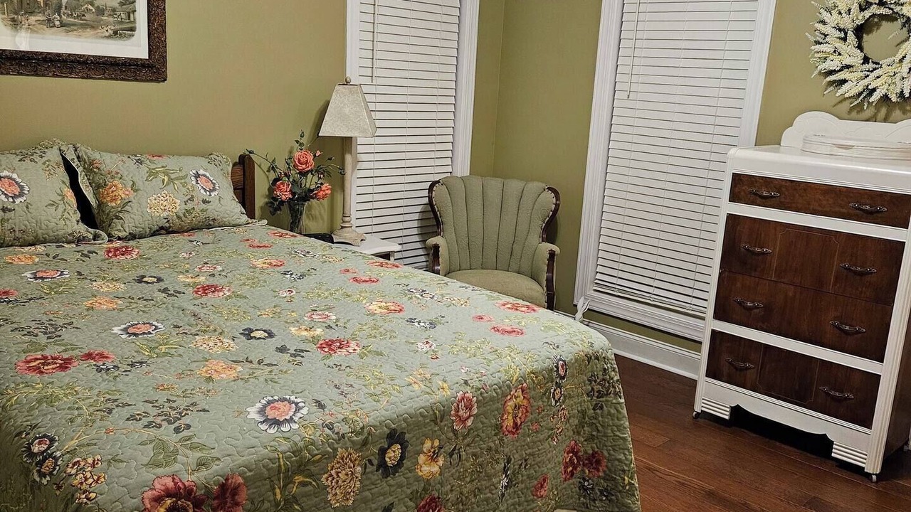 Photo of Bedroom in Idlewild
